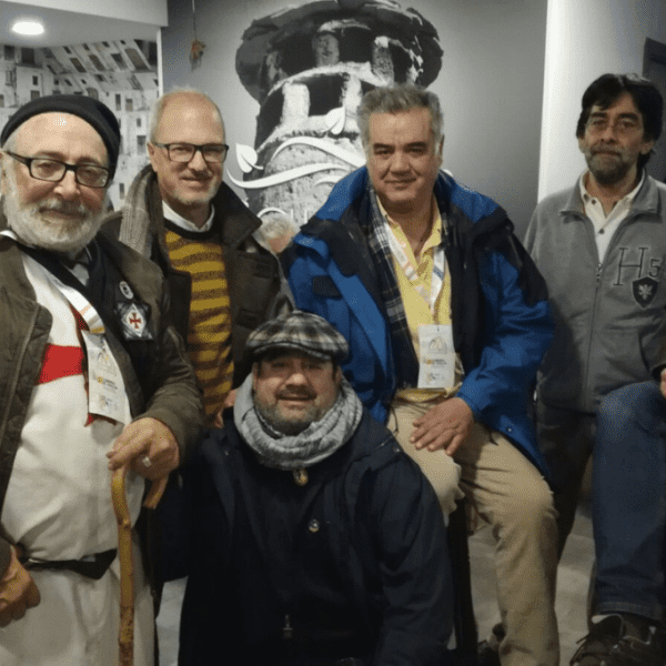 Jose Almeida con Jato, Pombo,Tomas y otros peregrinos